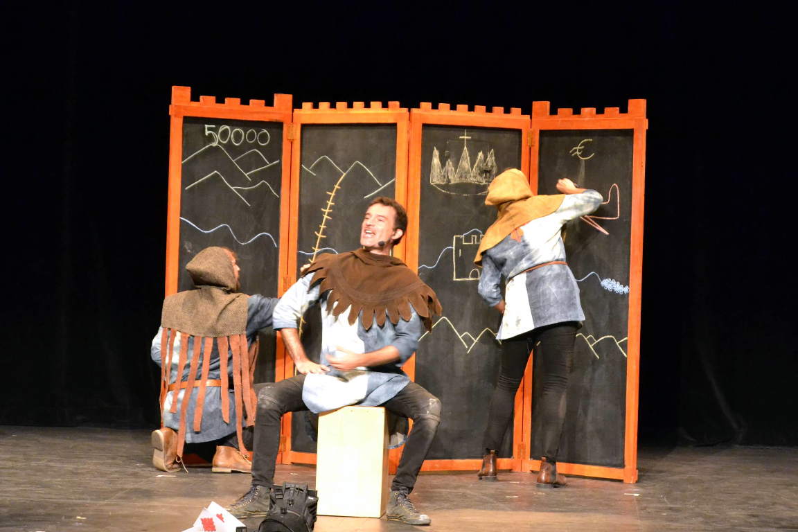 “En un lugar de Calatrava”, plato fuerte del Festival Iberoamericano de Teatro Contemporáneo, se estrena con éxito de público y de crítica