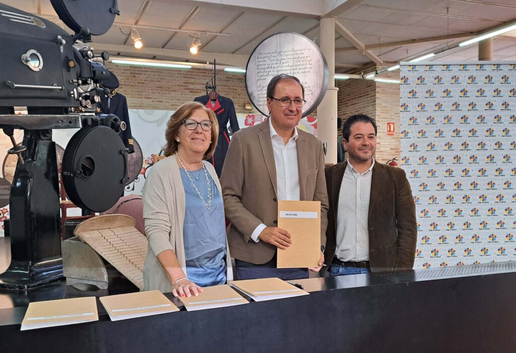 Firma ayuda LEADER representante ayuntamiento Miguelturra